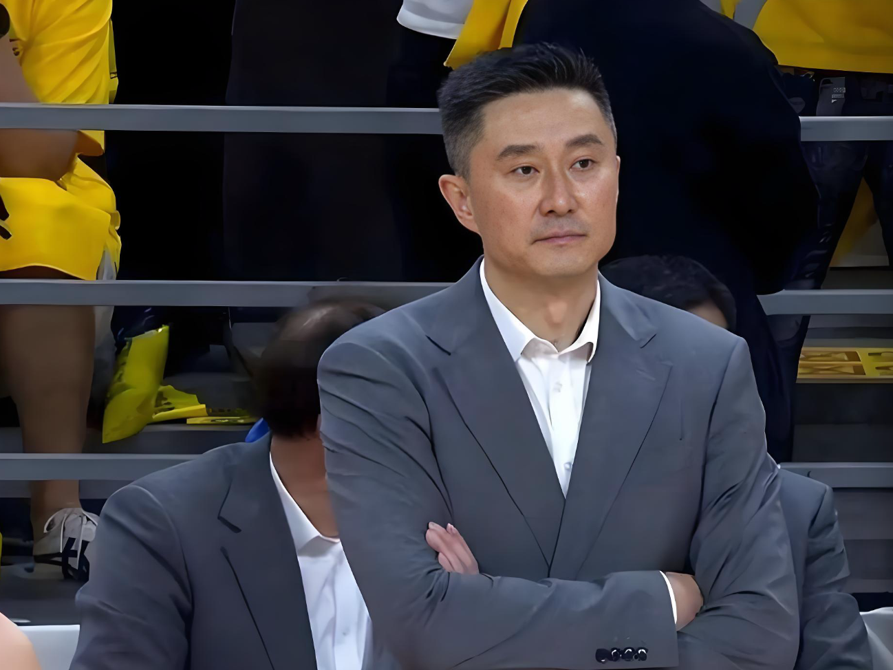 乐鱼体育官方网站-输给宏远6分！揪出3个“废柴”，坑惨了广厦队